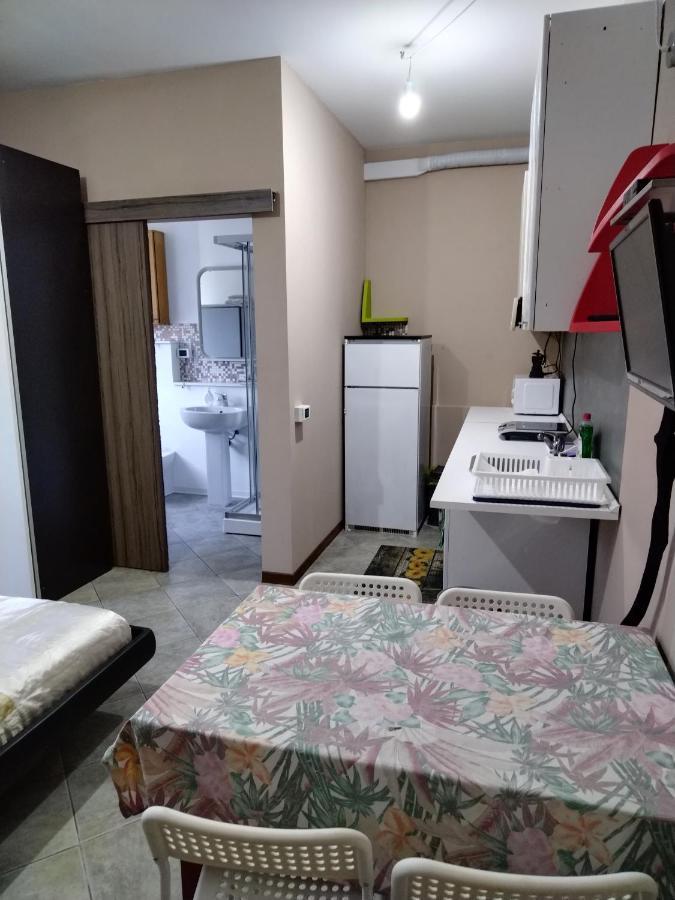 Bed and Breakfast Camera Manu Cantù Zewnętrze zdjęcie